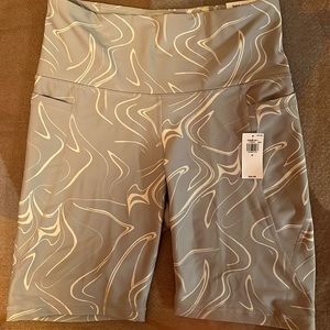 NWT PowerSoft 8” Bike Short, M